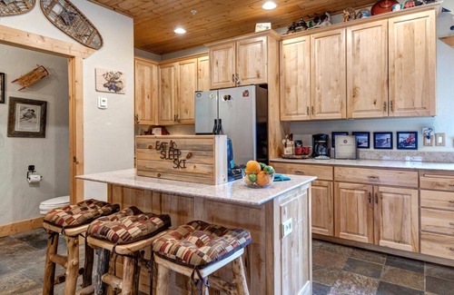 Park City Cabin | Timber Wolf Lodge 3 Bedrooms TWL-5B by KBM