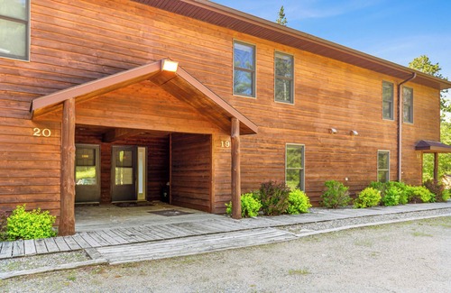 Park Rapids Condo | Timberlane Resort Condo #19 | 4 Bed, 4 Bath