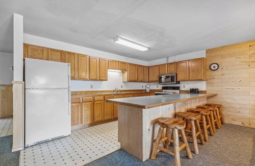 Park Rapids Condo | Timberlane Resort Condo #18 | 4 Bed, 4 Bath