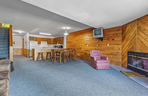 Park Rapids Condo | Timberlane Resort Condo #16 | 4 Bed, 3 Bath