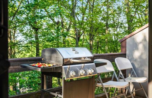 Village at Camelback House | Timberline Retreat by AvantStay Forest Views Minutes to Camelback Resort