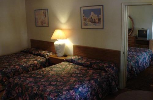 Pinetop Hotel | TimberLodge Inn