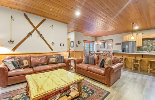 Park City Condo | Timberwolf Retreat Park City Getaway-Community Hot Tub! Near the Canyons Resort!