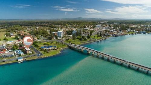Tuncurry Apartment | Time and Tide 1