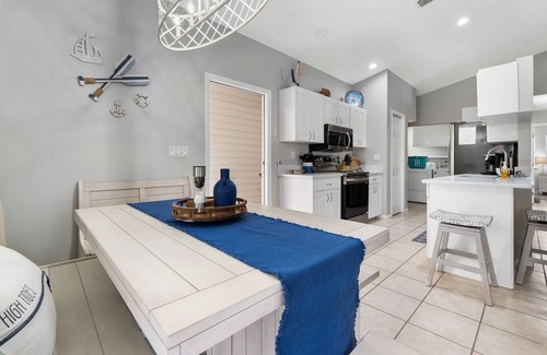 Weeki Wachee Gardens House | Time Well Wasted in Weeki Wachee Star5Vacations