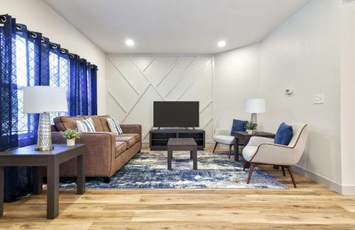 Lower East Side House | Timeless Beautiful Milwaukee Home Walking Distance to Downtown