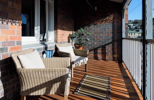 Launceston CBD House | Timeless Charm in the Heart of Launceston