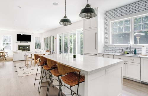 Bridgehampton House | Timeless Hamptons style Beach Home, heated saltwater pool, expansive deck,.