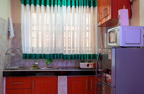 Kisumu Apartment | Tina's Cosy Ibr wifi, Netflix free parking