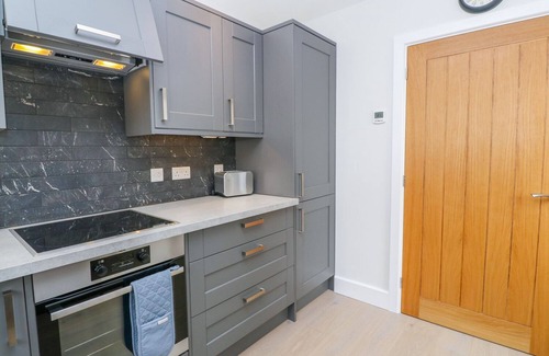 Pendeen Cottage | TINNERS REST, pet friendly, character holiday cottage in Pendeen