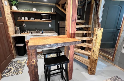Stanton Cabin | Tiny cabin within 10 minutes of the Red River Gorge