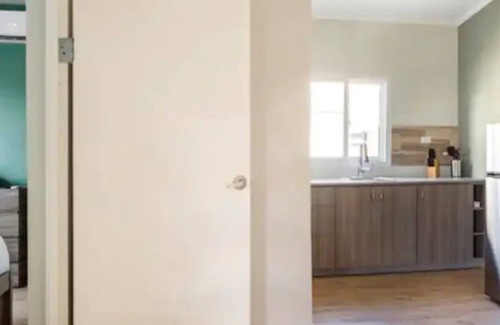 Bubali Apartment | Tiny Endless Summer 2BR-2BA APT