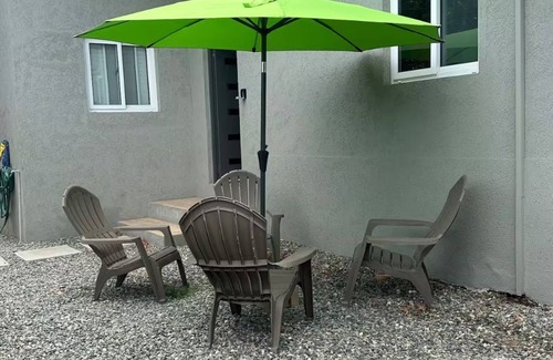 Bubali Apartment | Tiny Endless Summer 2BR-2BA APT