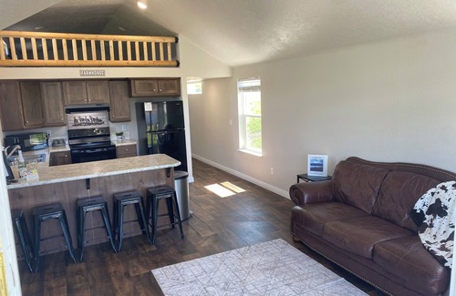 Medical Lake Other | Tiny Farmhouse on the Lake -Lakefront- Kayaks available!