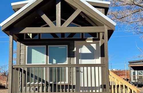 Page Cabin | Tiny Home King Room #13D