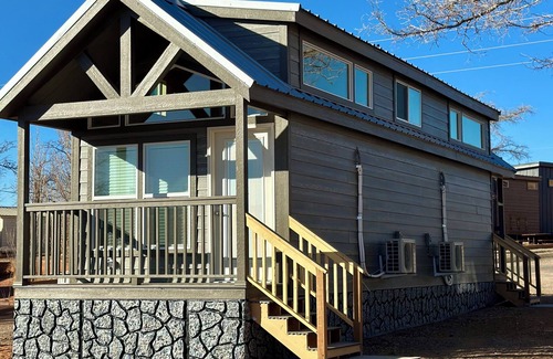 Page Cabin | Tiny Home King Room #9B