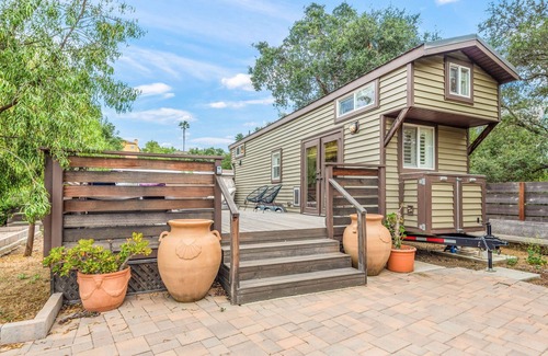 Agoura Hills House | Tiny Home near the beach!