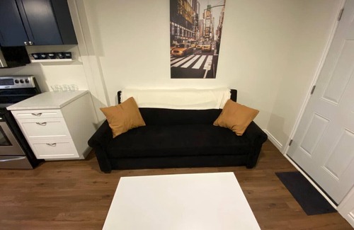 East Windsor House | Tiny Home | PetFriendly+Prime+Disney+Wifi