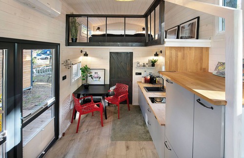 Caputh House | Tiny Home 'Tiny House No. 4' with Private Terrace, Wi-Fi and Air Conditioning