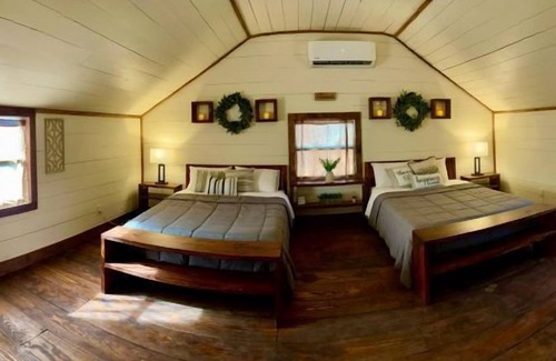 Denison Hotel | Tiny Home Vacations Resort