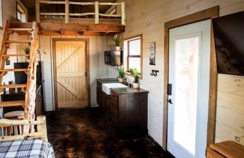 Denison Hotel | Tiny Home Vacations Resort