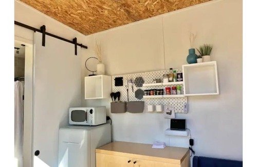 Lone Pine House | "TINY" HOME w/expansive views of the Sierras NOW W/WIFI!