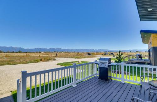 Kalispell House | Tiny Home with Mtn View Near Flathead Lake and Skiing