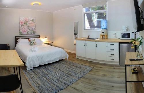 Dadswells Bridge House | Tiny Homes Escape at Grampians Edge by Tiny Away