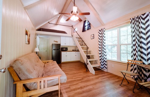 Van Alstyne Cabin | Tiny House Cabins