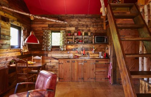 Tavigny Ski Chalet | Tiny House Cetturu - 2-pers boshuisje op het domein van Bob & Henja