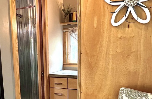 Cedar Creek House | Tiny House in the Countryside