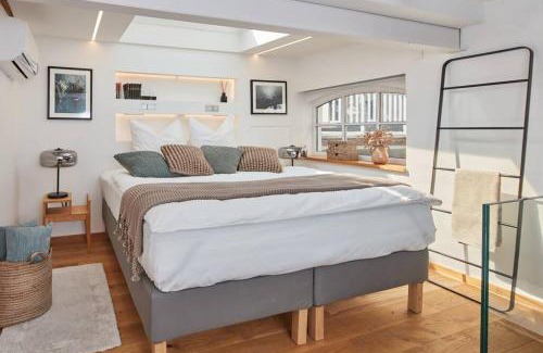 Radebeul Apartment | Tiny House Loft2d, Terrasse, WIFI, Romantik