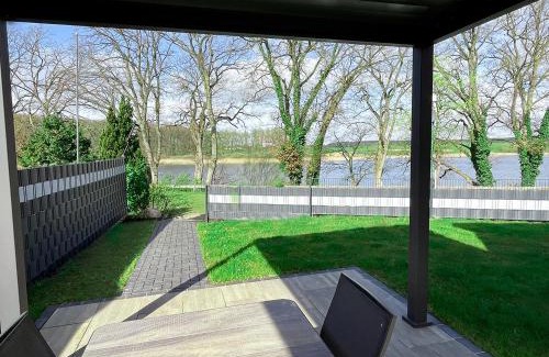 Sternberg Other | Tiny House Marina direkt am See auf dem Campingplatz Sternberg!
