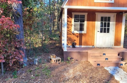 Seneca Cottage | Tiny House - Slice of Heaven Walhallan