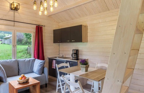 Oberammergau House | Tiny House "Sundowner Cabin in the Green with Mountain View, Terrace & Garden