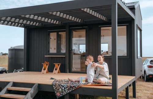 Skipton Cabin | Tiny Justyn Summary: