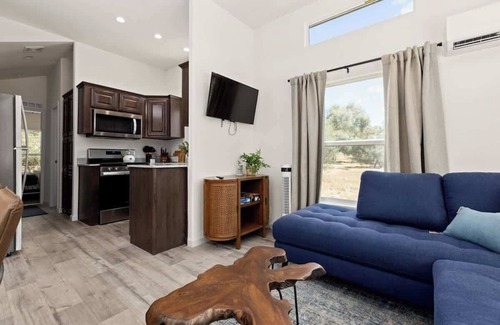 Three Rivers Apartment | Tiny River House w River Frontage