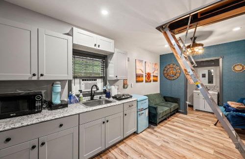 Hico House | Tiny Town Celsa Hideaway Ranch Animals by Vacation Your Way