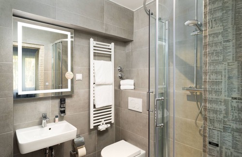 Alt-Godesberg Hotel | tinyTwice Hotel Bonn