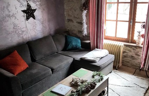 Surdoux Other | Tipi avec animaux pour famille nature