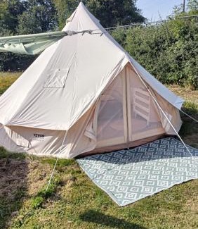 Yzernay Other | Tipi insolite Proche Puydufou