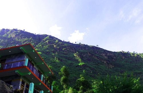Gushaini House | TIRTHAN HILL TOP Standard Room B