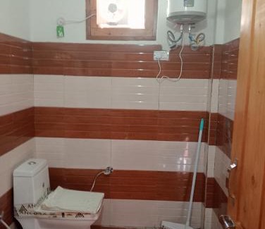 Banjar House | Tirthan Rahi Homestay