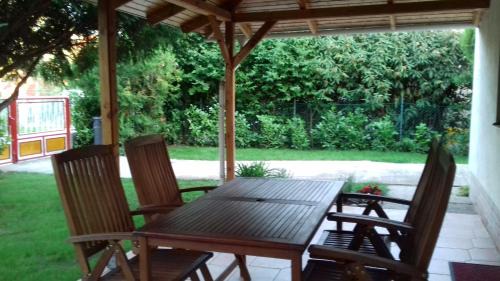 Csopak Apartment | Tiszafa Apartman