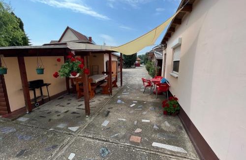 Tiszakeszi Apartment | Tiszavirág apartman