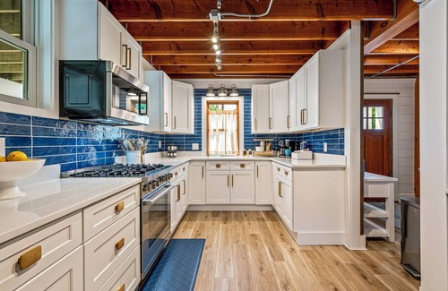 Town Landing House | Titan at Town Landing - Ultra Luxury, Roof Deck, Lap Pool, Arcade Games, Dogs OK