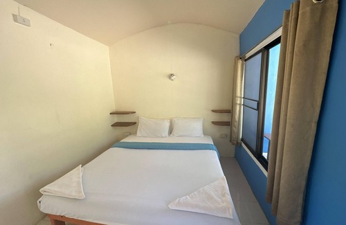Ko Chang Hotel | Titanic Hotel Lonely Beach Market