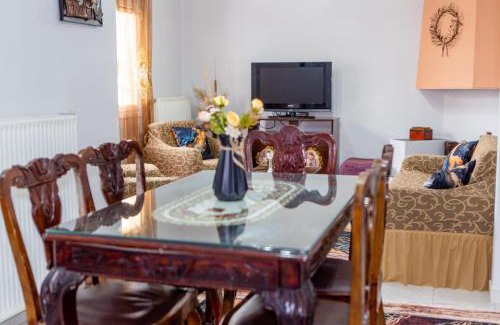 Vrasna House | Titika House