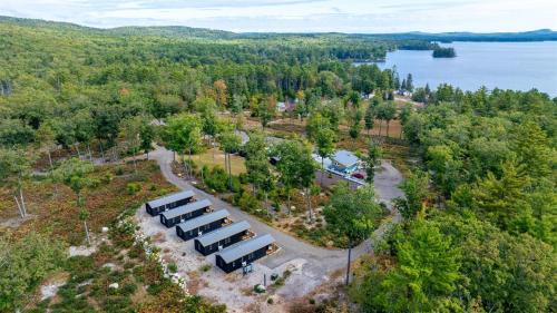 North Sebago Villa | TITMOUSE LIMIT 4 cabin