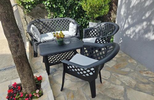Mrcevac Apartment | Tivat studio apartment 5 min from airport Tivat